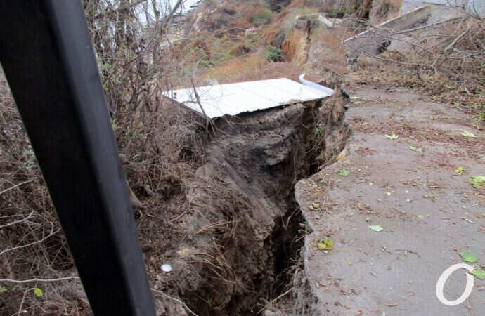 Черноморка, оползень