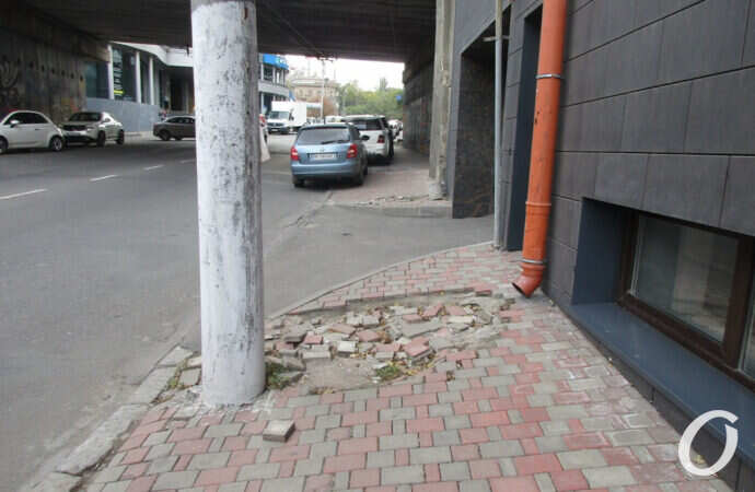 польский спуск,тротуар