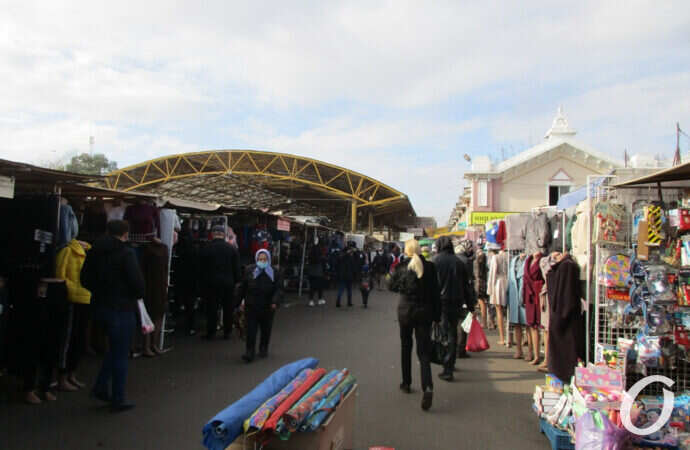 Привоз работает и в карантин