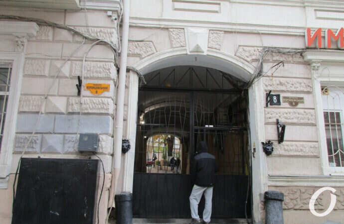 дом, где появился нахалстрой