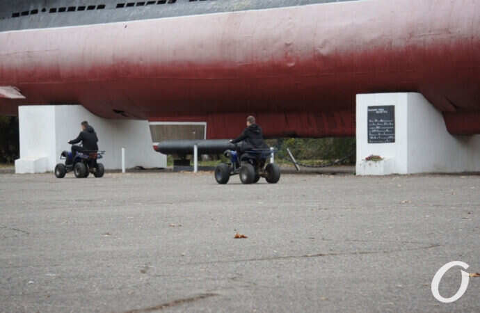 411 батарея, подводная лодка