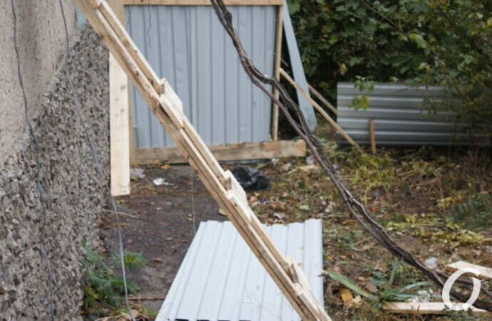 огородили территорию