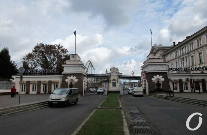 у одесского порта