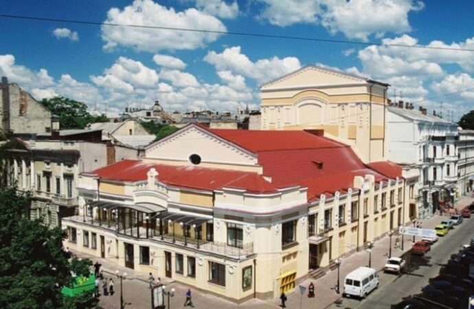 Как был построен Одесский русский театр и кто выступал на его подмостках?