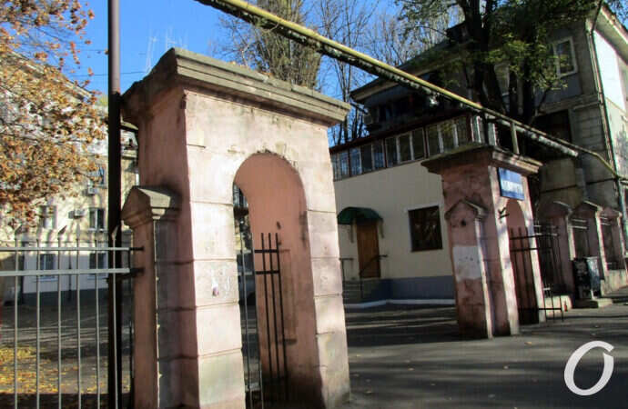 Мясоедовская, ворота