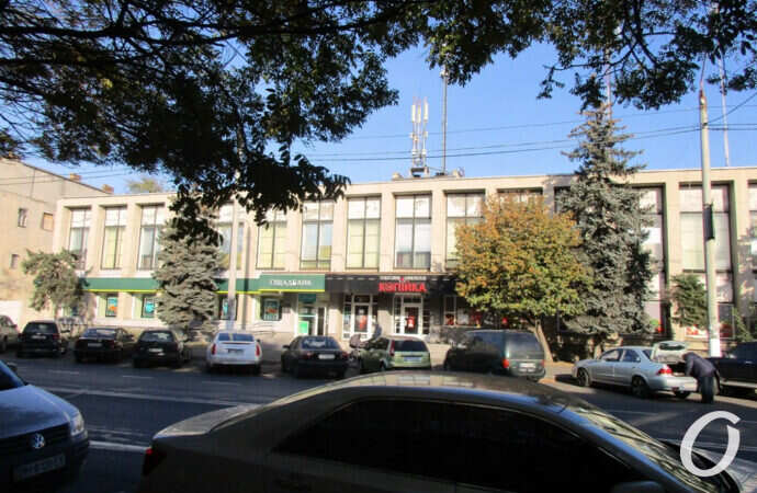 машины на Мясоедовской