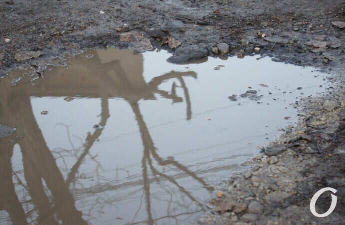 состояние дорог, лужа на дороге