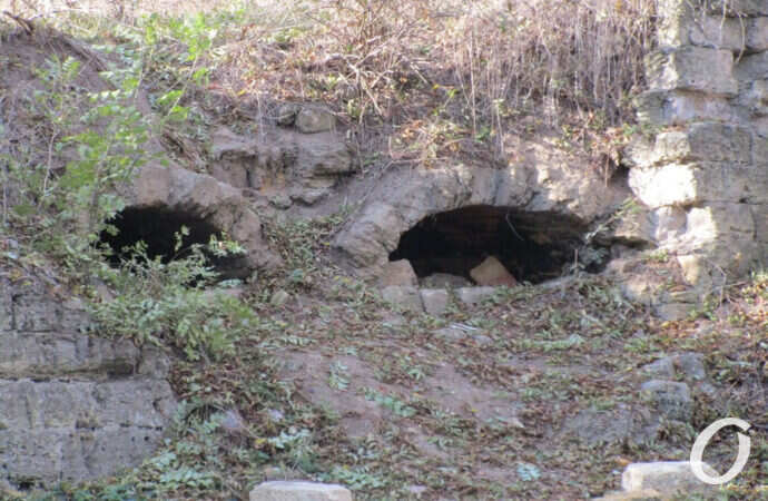 трасса здоровья, "пещеры"