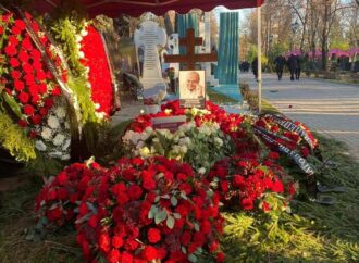 Великого одессита Жванецкого проводили в последний путь аплодисментами
