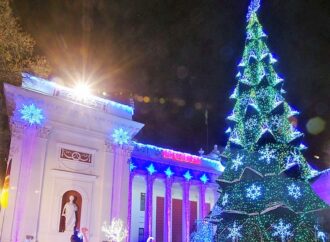 Когда зажжет огни главная новогодняя елка Одессы?