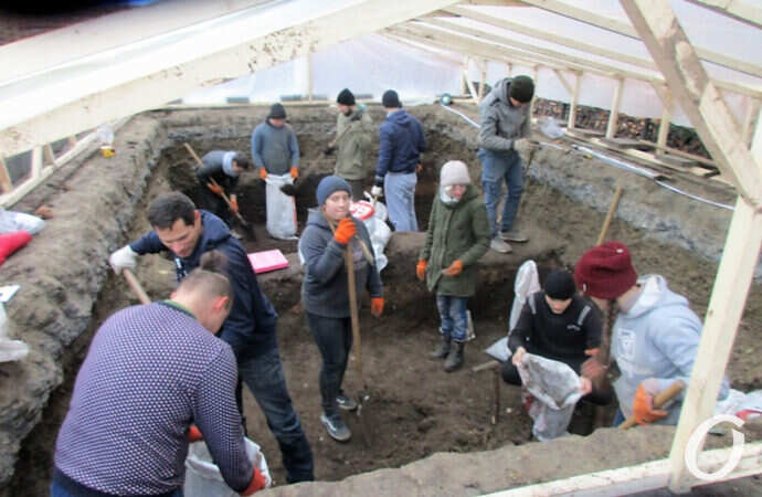 раскопки на бульваре в Одессе