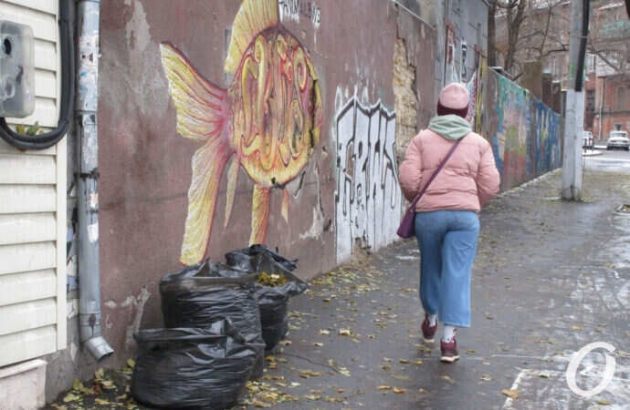 зима в Одессе, прохожая