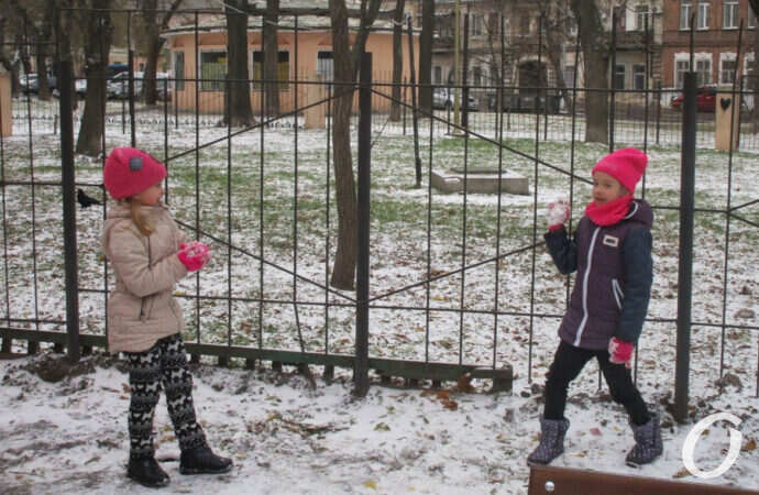 первый снег в Одессе, дети