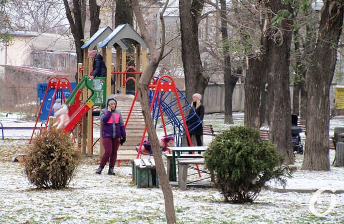 сквер Мечникова, детская площадка