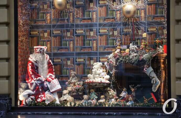 Новогодняя витрина, арт-объект