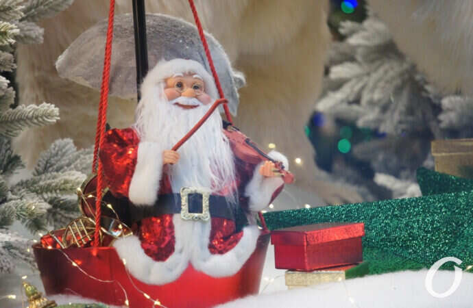 Новогодняя витрина, Санта Клаус и подарки