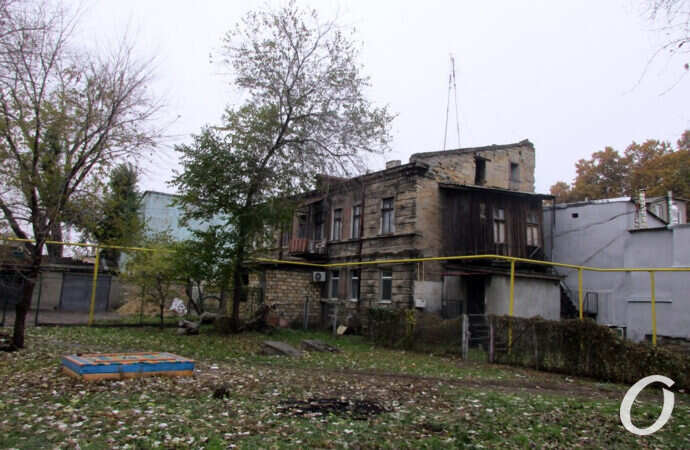 улица Одария, двор