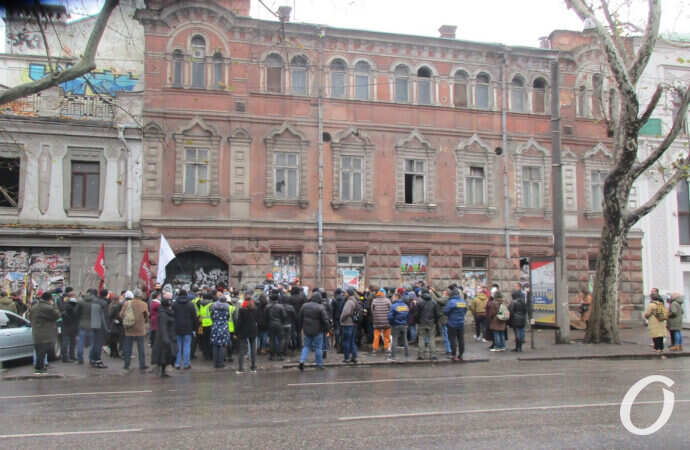 Митинг на Ришельевской, у здания типографии Фесенко