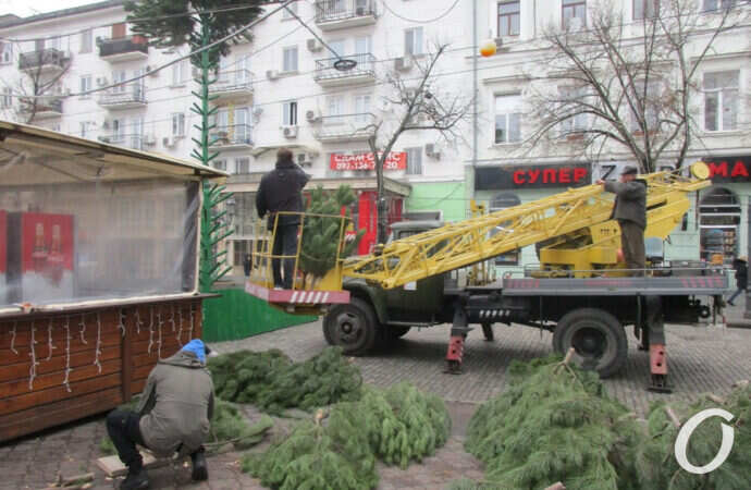 Новогодние приготовления, елка на Дерибасовской