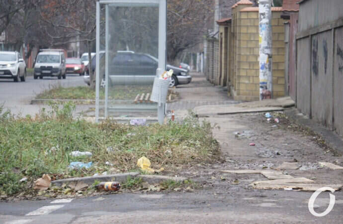 улица Чубаевская, остановка. машины