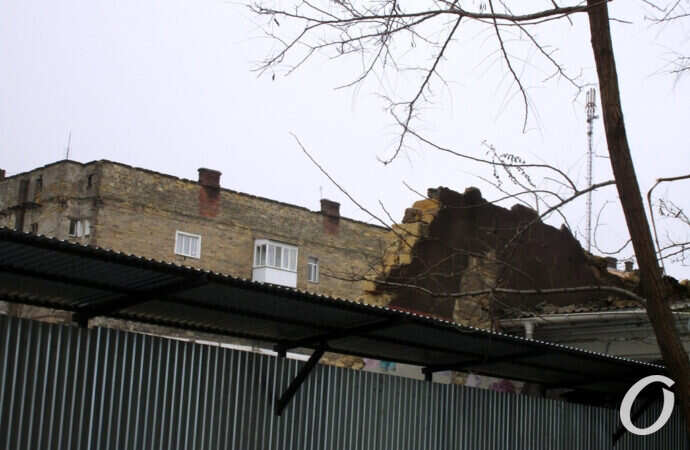 бульвар Жванецкого, стройка, забор