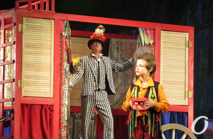 Вождь краснокожих, сцена из спектакля