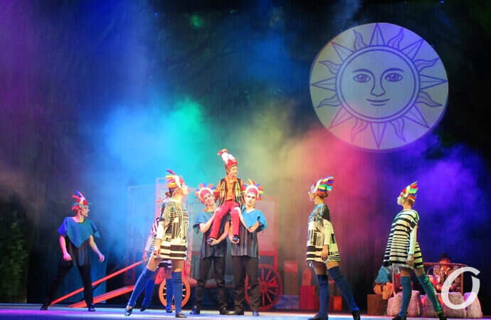 Вождь краснокожих, сцена