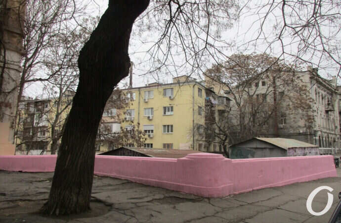 розовый полумост