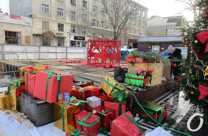 Каток на Греческой, украшения