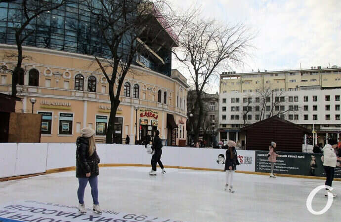 каток на Греческой уже открылся