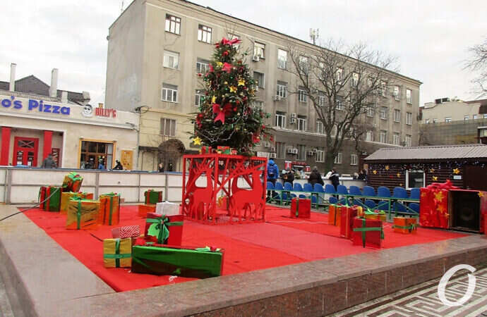 каток на Греческой, елка