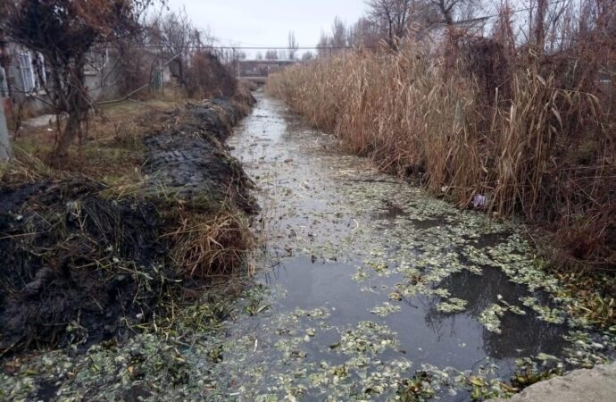 В Одессе начали чистить канал, построенный во время оккупации (фото) 