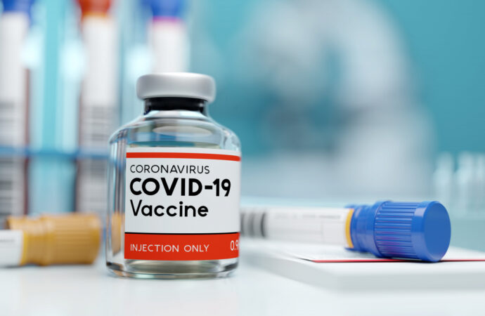 Коронавирус: кому сделают прививку от COVID-19 бесплатно?