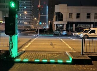 В Одессе появился уже 3-й пешеходный переход со светящейся плиткой