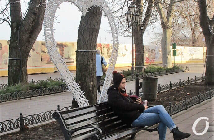 Одесса-1 января, скамейка