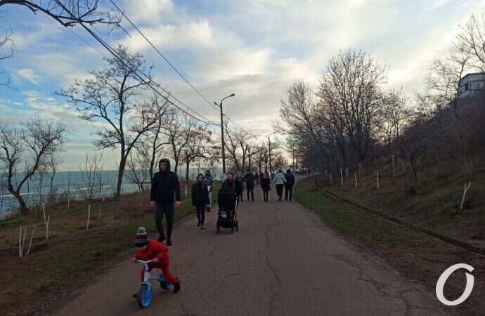 На побережье, дорожка