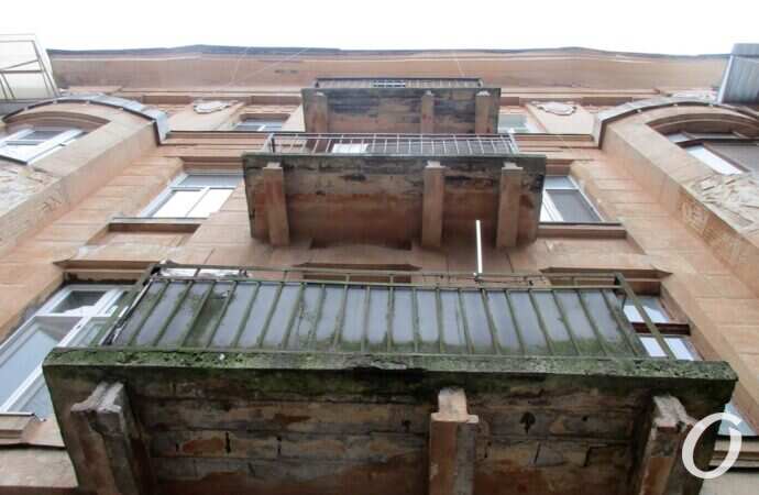 дом со сфинксом, балконы