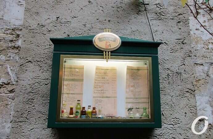 дворик Пассажа, декор