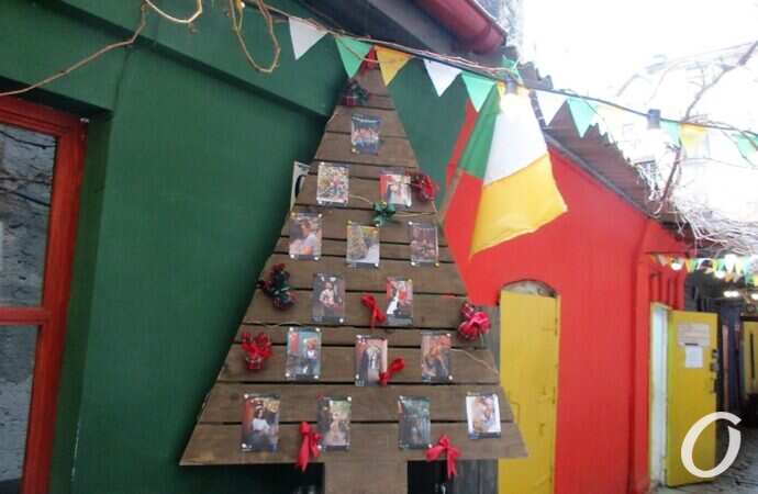 дворик Пассажа, деревянная елка