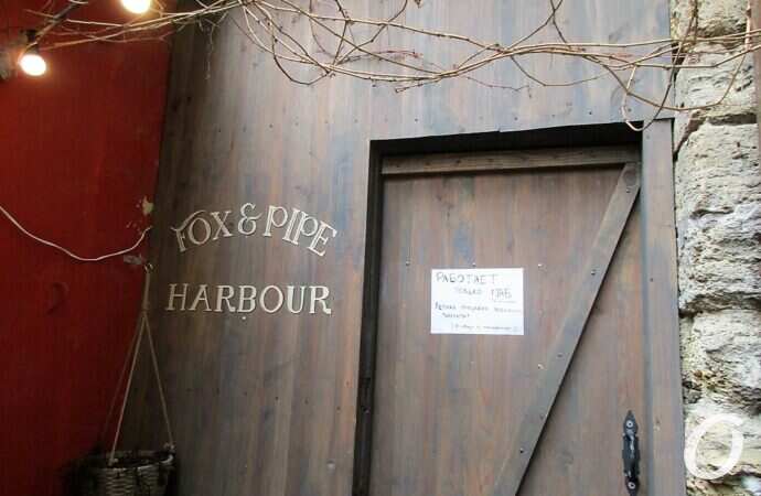 дворик Пассажа, дверь