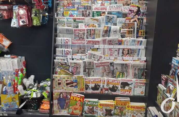 Локдаун в Одессе, стеллаж