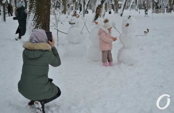снег на Черемушках, снеговик
