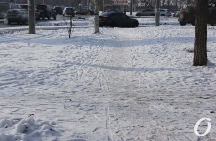 Чистка дорог, неочищенная зона