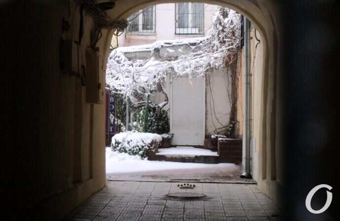 Одесские дворики зимой, арка