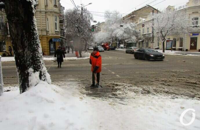 снег в Одессе, дорога