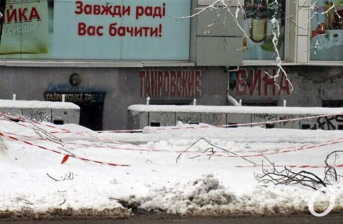 снег в Одессе, супермаркет