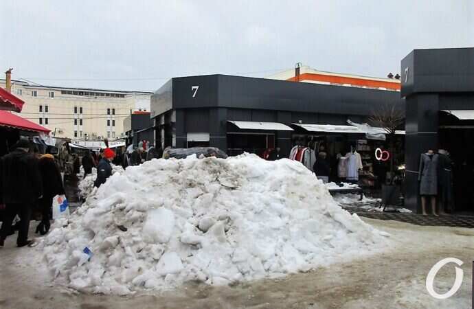 Привоз зимой, сугроб