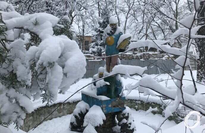 Аркадия в снегу, скульптура