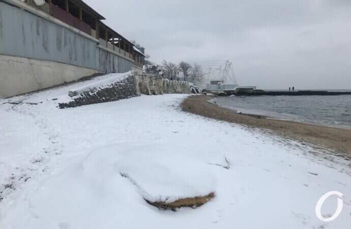 Аркадия в снегу, берег