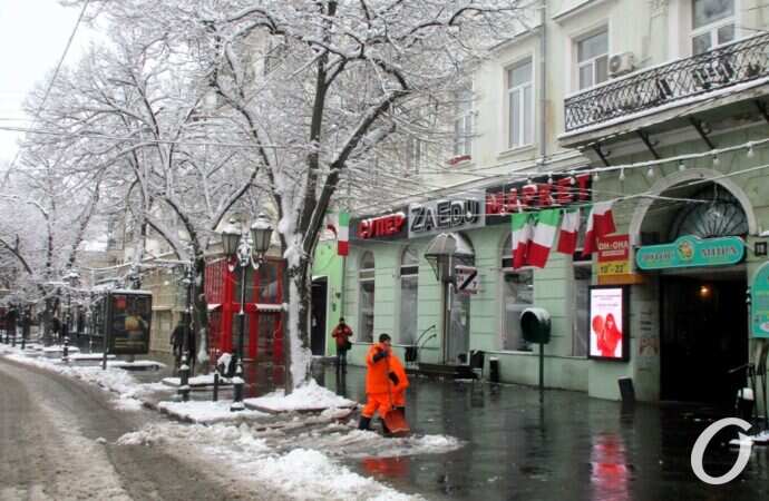 зима в центре Одессы, магазины